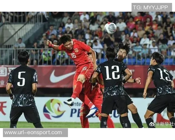 U16国足角球混战进球被判无效裁判未响哨引发争议 U16国足角球混战进球被判无效裁判未响哨引发争议