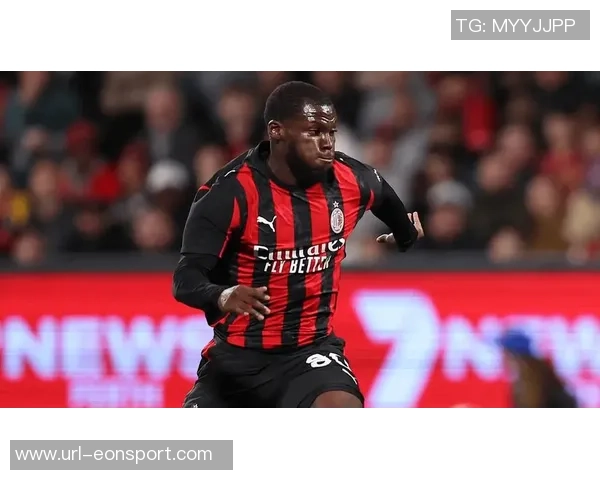 意媒报道囧叔希望引进强力中锋大菲尔莱万齐尔克泽成热门人选